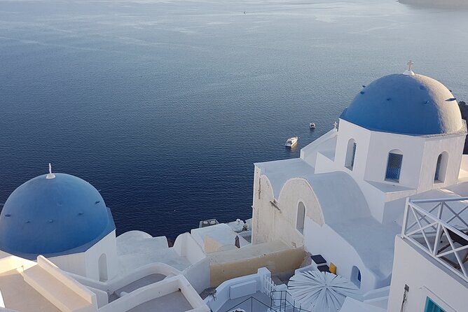 3-Hour Santorini Highlights Tour - Stop 1: Firostefani Blue Dome, Volcano Views, and the Cruise-Ship Photo Setup