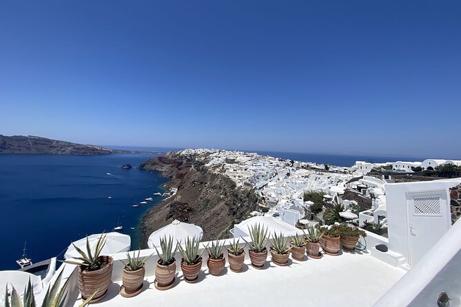3 hours Panoramic Tour to Oia - Stop 1: Firostefani and the Blue-Dome Church Views