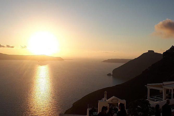 4 Hours Tailor Made Tour in Santorini - Wine country stops: tasting culture without the tourist stampede