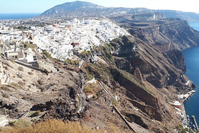 4 Hours Tailor Made Tour in Santorini - Lignos Folklore Museum: a cave home that escaped the 1956 quake