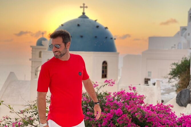 4 hrs PRIVATE island tour and photos, Oia and Blue domes - The best part: a tour made for photos and real explanations