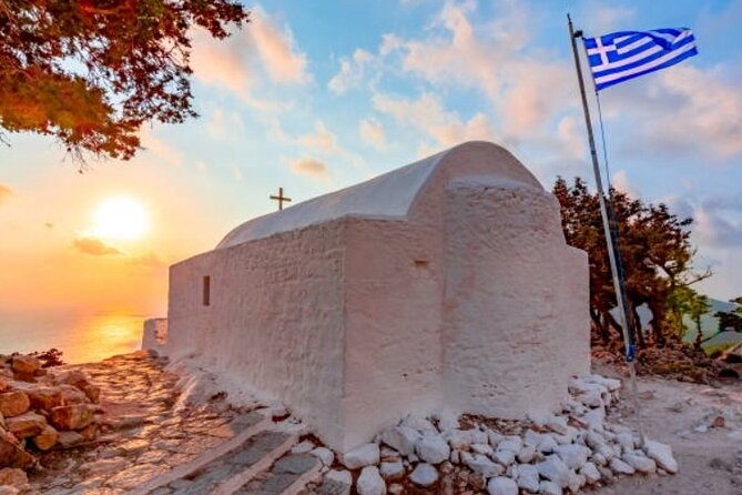 5 Hour Santorini Shore Excursion for Cruise Passengers - Megalochori: traditional village calm and cobblestone wandering time