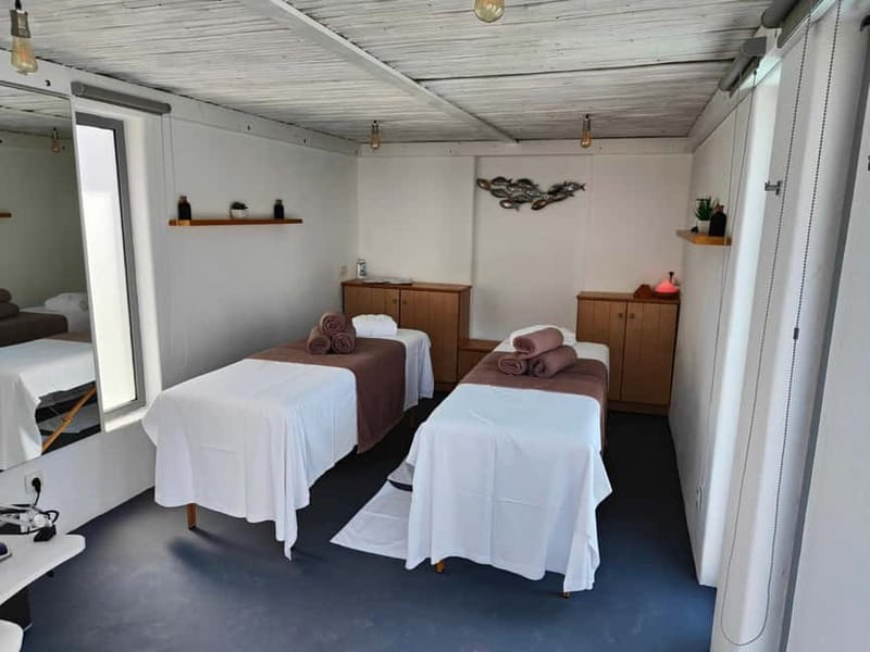 Akrotiri: Aromatherapy Couples Massage - Small print that affects comfort: who this is for