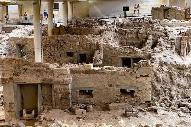 Akrotiri Family Treasure Hunt ,kid friendly Archeology Adventure - Fast facts: what makes this Akrotiri tour work