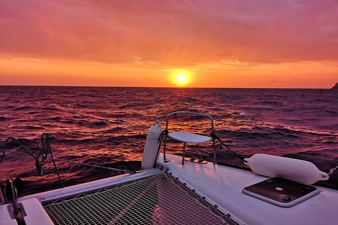 ALL-INCLUSIVE: Santorini Caldera Cruise with Greek Meal & Drinks - All-Inclusive Drinks and Greek Dinner: What You Can Expect to Pay for Elsewhere