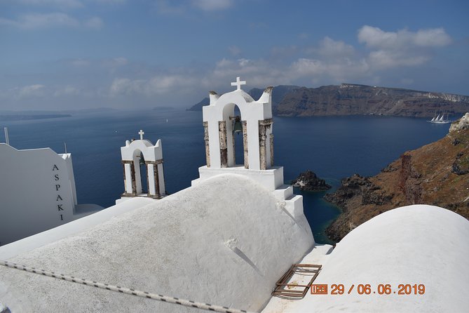 All of Santorini in 6 hours (private) - Stop 3: Oia With Time for Churches, Castle Views, and Food