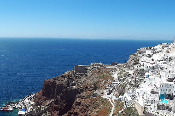 Amazing sightseeing in Santorini 2022 - Megalochori’s traditional village lanes: what to notice in 30 minutes