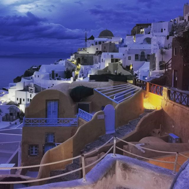 Best of Santorini 4hours Private Tour - Oia: white alleys, blue domes, and Caldera views first