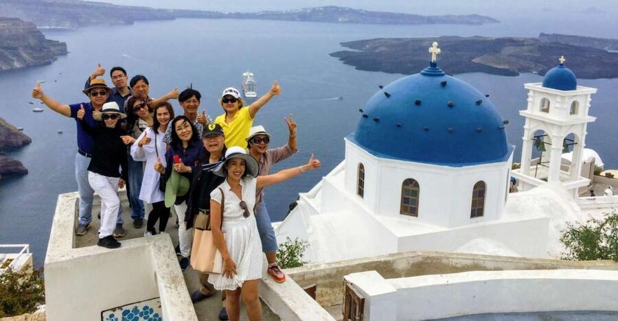 Best of Santorini Full-Day Private Guided Tour - Firostefani and Imerovigli: blue dome views and Skaros pirate history