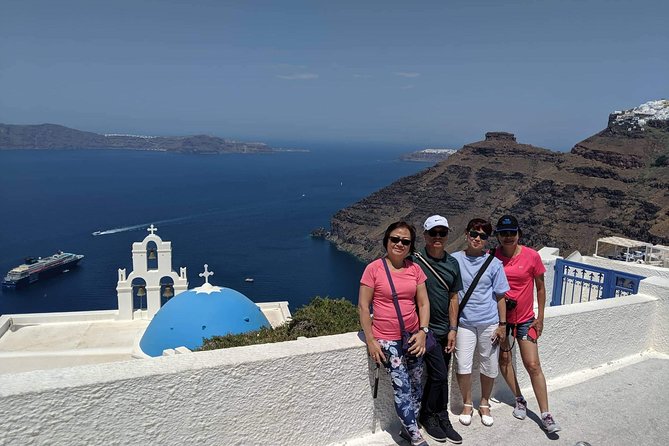 Best of Santorini Highlights Private 5 Hours Tour - Stop 5: Perissa Black Sand Beach and Easy Water Time