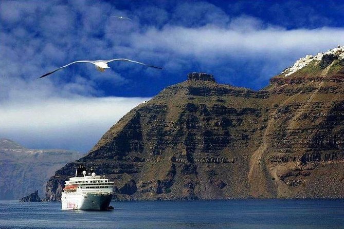 Best of Santorini, Private 4 hour Island tour including Oia - Wine Stop at Venetsanos Winery: Why Santorini Vineyards Are Different