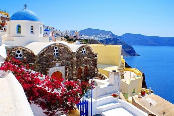 Best of Santorini, Private 4 hour Island tour including Oia - Pyrgos Village and the Venetian Fortress Vibe (Old Santorini Energy)