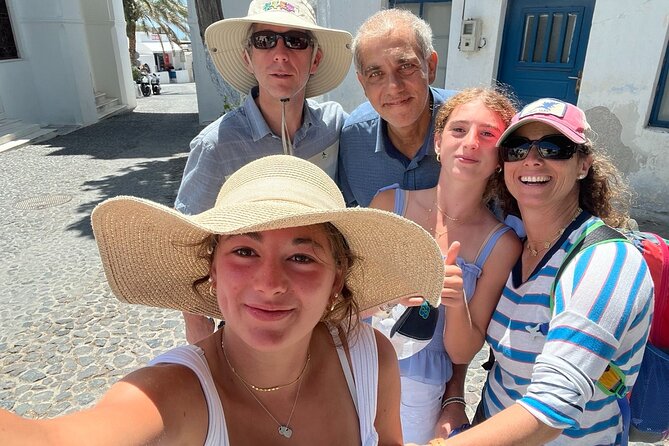 Best of Santorini Sightseeing Guided Tour 5h - Oia’s blue domes: the one photo plan you actually need