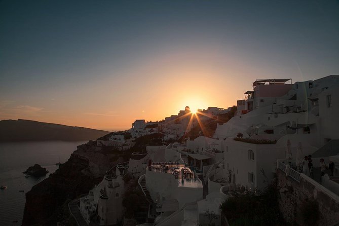 Blue Dome And Oia Sunset Small Group Transfer - After the sun: a hassle-free return back to Fira or Kamari