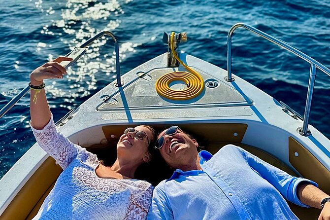 Boat Rental in Santorini - English service and real help when the island gets tricky