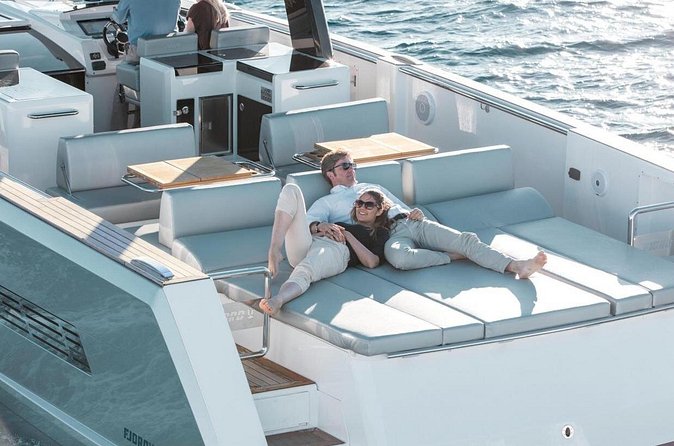 Caldera Private Cruise with Fjord 52 - Thirassia/Thérasia: A Sun-Soaked Wind-Down Stop