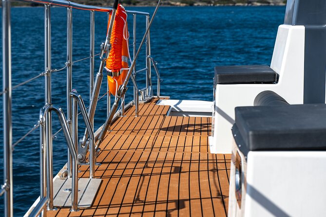 Comfort Max Catamaran Caldera Cruise with BBQ and Drinks - Photo Stop Feel: Indian Rock and the Venetian Lighthouse