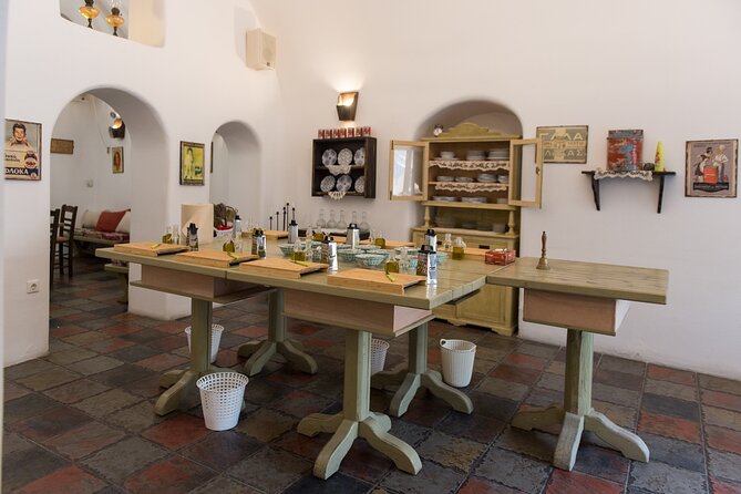 Cooking Class in Traditional cave house in Santorini! - Small-group pace and practical takeaways for cooking at home