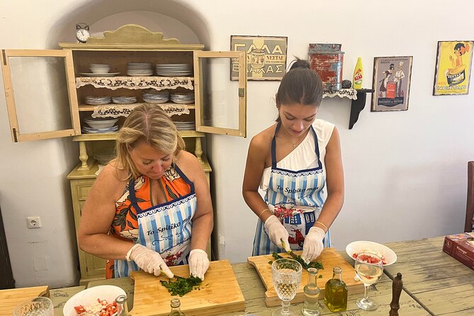 Cooking Class with Private Chef - prepare & enjoy local menu - Practical expectations in a small kitchen