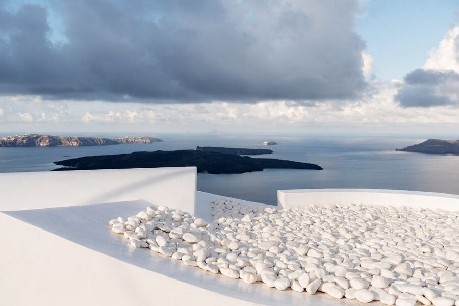Discover Santorini: Prehistoric Akrotiri & Winery Tour - Family-owned winery tasting: volcanic wines you’ll actually remember