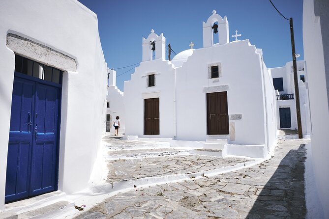Discovering Santorini : A 3-Hour Private Highlights Tour - Stop 1: Firostefani views and a quick caldera fix