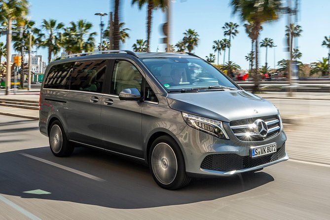 Economy Departure Transfers To Santorini Airport - Driver Style and Luggage Help: Small Things That Save Big Stress