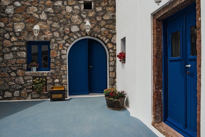 Exclusive Cooking Experience in our Cave Home by Petra Kouzina - Who Should Book This Cooking Class in Santorini