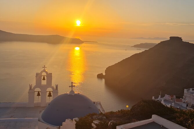 Exclusive Private Santorini Tour Fully Customizable Experience - Oia Along the Caldera: Time Your Steps and Your Sunset