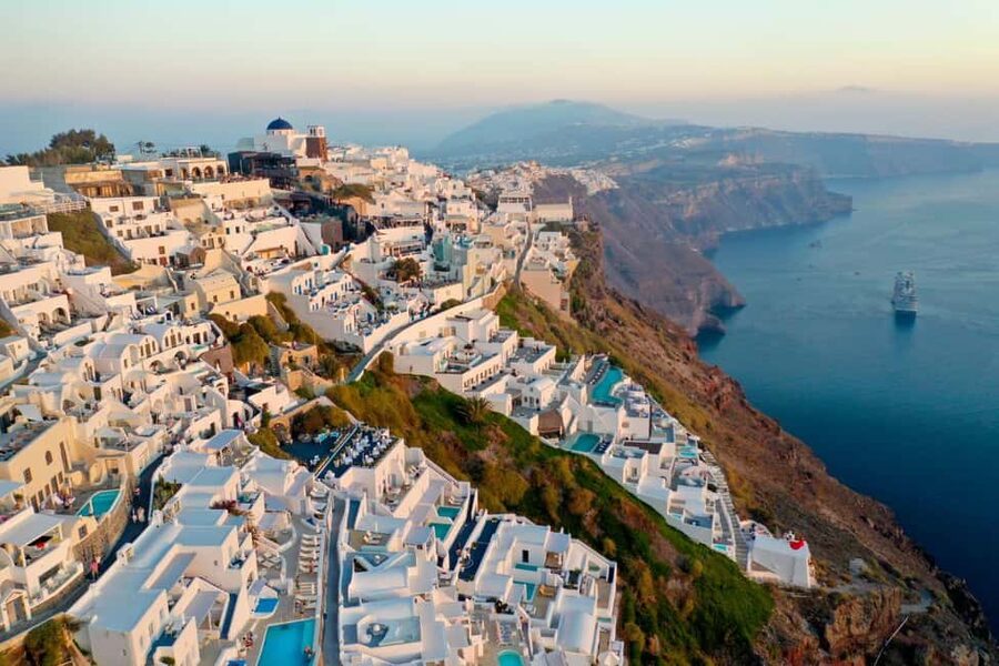 Exclusive Santorini: Oia, Pyrgos & Imerovigli in Small Group - Pyrgos Kallistis: the quieter Santorini stop with Kasteli Castle remains