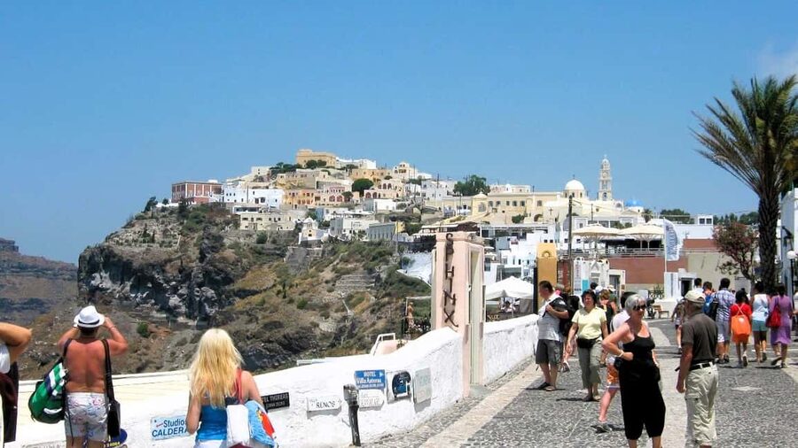 Exclusive Santorini: Oia, Pyrgos & Imerovigli in Small Group - Who this tour fits best (and who should think twice)