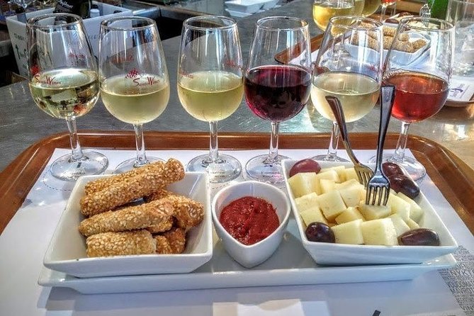 Experience Santorini: Wine Tasting Small Group Tour - Stop 1: Estate Argyros and the Assyrtiko Signature