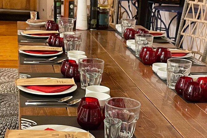 Extra virgin olive oil And Honey Tasting - Food pairings and the raki moment