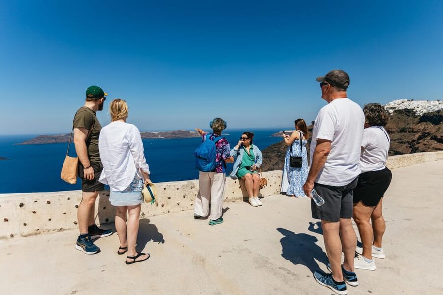 Fira: Guided Foodie Walking Tour with Tastings - Price and Logistics: Is $135 Worth It?