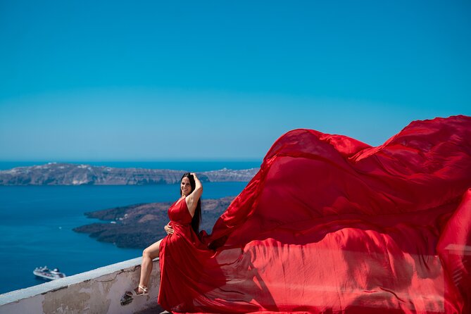Flying Dress Photoshoot in Oia Private entry to Blue Dome - Weather, Heat, and Packing Tips for Comfortable Photos