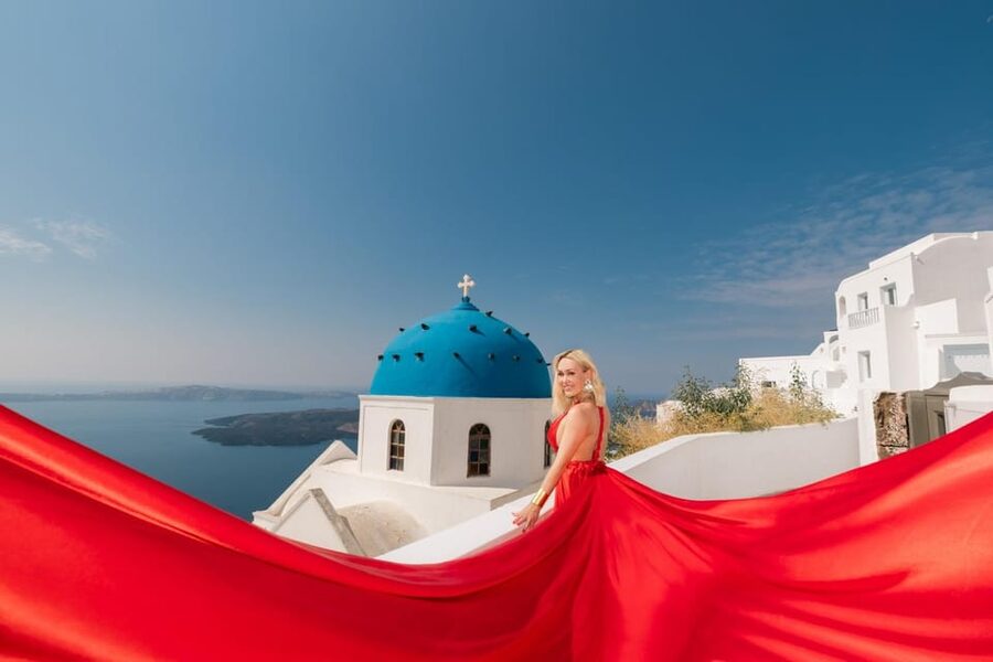 Flying dress Photoshoot in Santorini with Hotel Pickup - Why Santorini works so well for a flying dress shoot