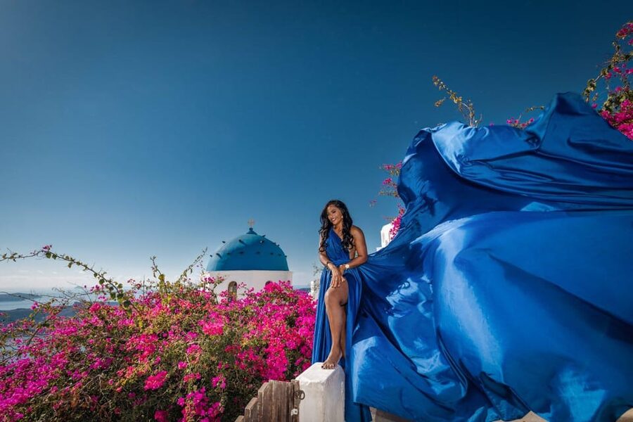 Flying dress Photoshoot in Santorini with Hotel Pickup - Choosing from 35 dress colors and styles (and why it matters)