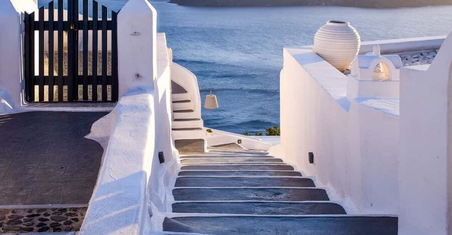 From Rethymnon Explore Santorini Villages, Oia & Fira - Morning in Rethymno: Voucher Desk, Parking, and a Calm Start