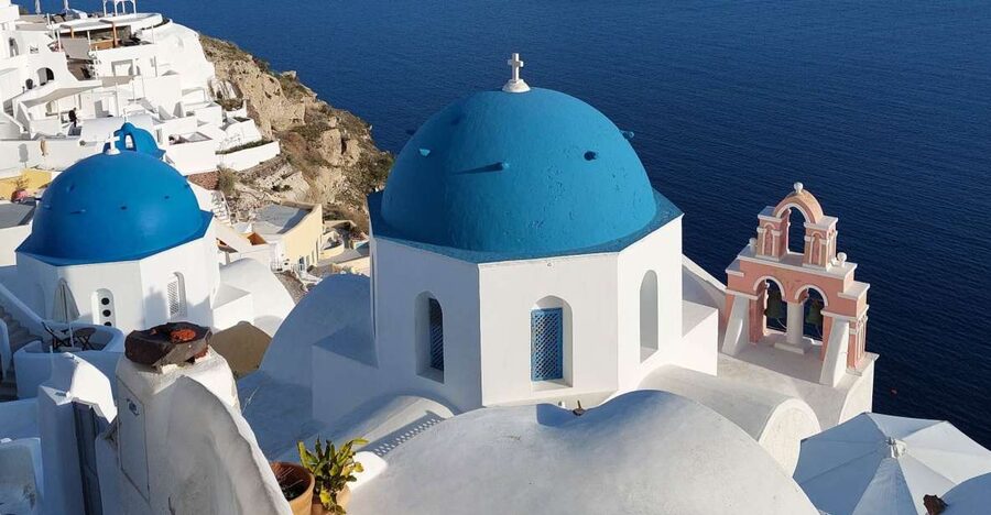 From Santorini: Guided Oia Morning Tour with Breakfast - Oia at first light: why this morning timing is the whole point