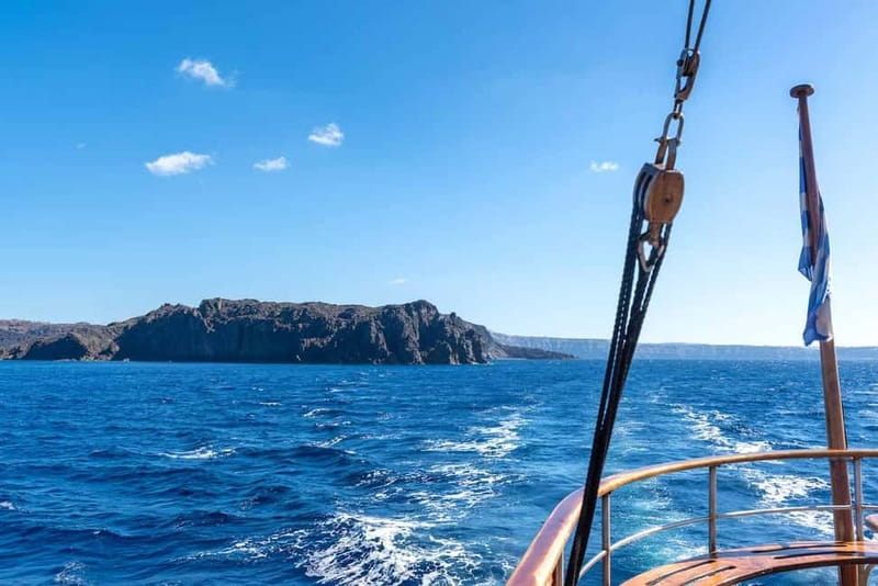From Santorini: Volcano Cruise With Oia Sunset - From Athinios to the caldera: how this 10-hour cruise is paced