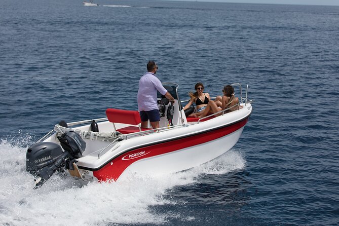 Full Day Boat Rental Without a License in Santorini - Getting set up: meeting point, transport, and easy group logistics