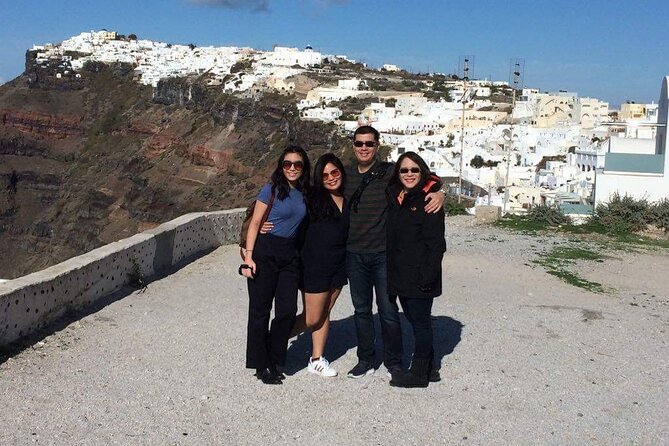 Full Day Private Tour to Santorini - Oia for one hour: how to enjoy the fame without losing the day