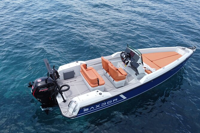 Half Day Saxdor Boat Rental in Santorini - Key things I’d circle on the booking page