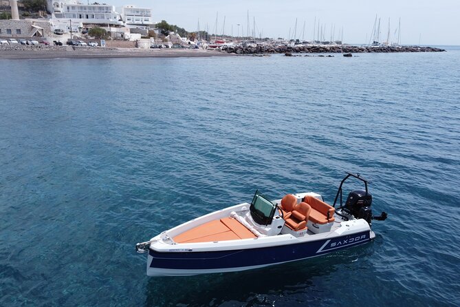 Half Day Saxdor Boat Rental in Santorini - If you want a captain: what the operator experience suggests