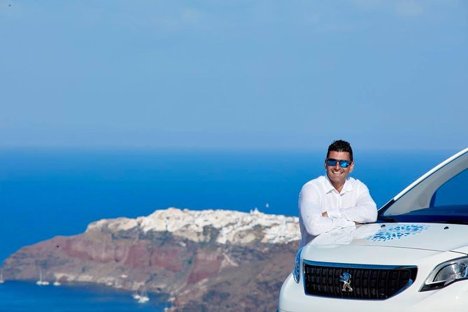 Highlights of Santorini - A fast, focused loop of Santorini villages and volcanic coast