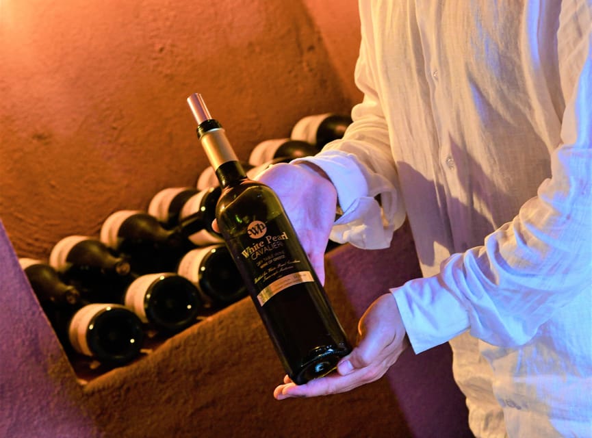 Imerovigli: Premium Wine Tasting with Caldera and Sea Views - Key things I’d focus on before you go