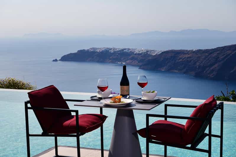 Imerovigli: Premium Wine Tasting with Caldera and Sea Views - White Pearl Cavalieri in Imerovigli: the caldera-bistro setting