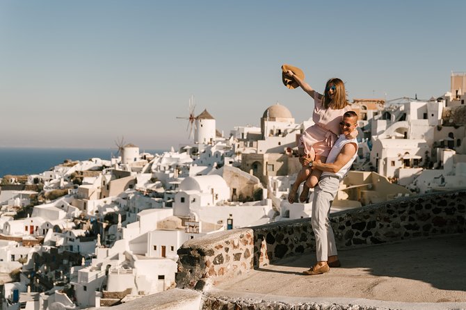 Island Bus Tour: The Majestic Spots Of Santorini - Oia at sunset: the world-famous payoff, with crowd logistics