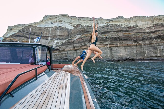 Luxury Private Power Catamaran Tour in Santorini - Armeni Bay and the return loop: more water time, less rushing