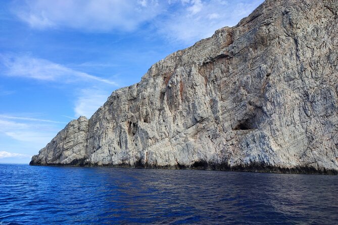 Morning or Afternoon 3hour Private boat Tour in Santorini - Key things to know before you go