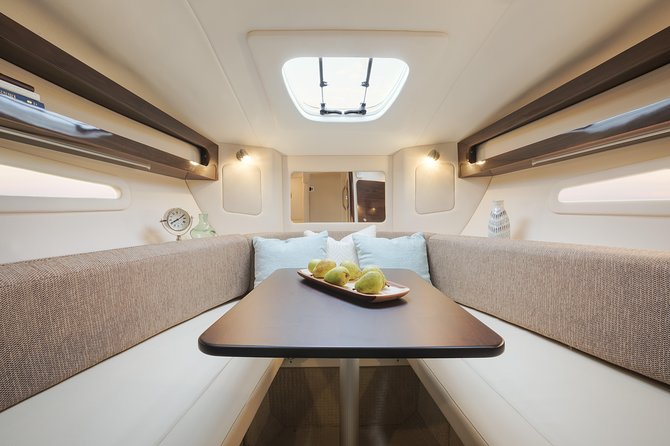 Motor Yacht (2020)Luxury Private Cruise Around Santorini - Thirassia: where lunch turns the cruise from fast to fun